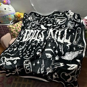 RARE dolls kill blanket